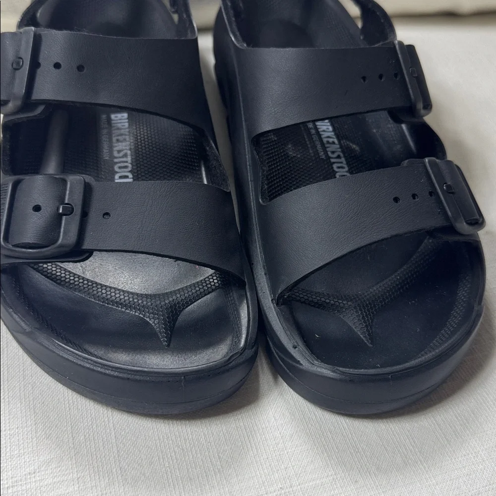 Birkenstock Black Dual-Strap‎ Kids Sandal with Heel Strap